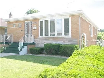 667 Buffalo Ave photo 1