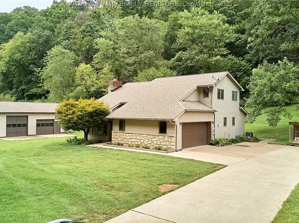 1447 Silas Kanawha Two Mile Rd, Charleston, WV 25312