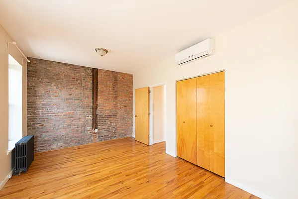 Rented by Greene & Grand Realty LLC | media 8