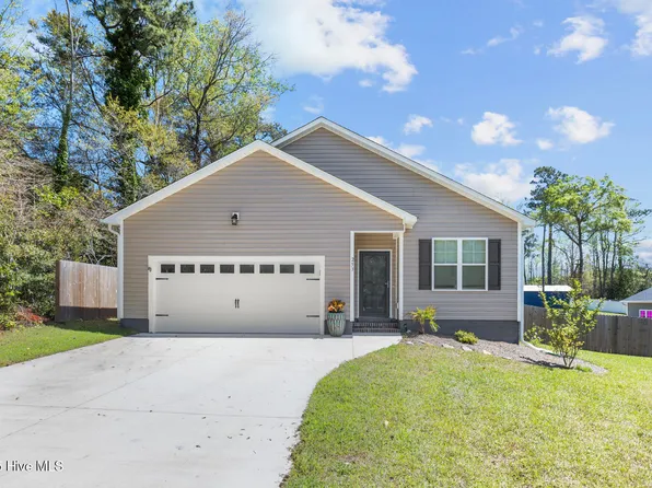 253 Morse Drive, Hubert, NC 28539