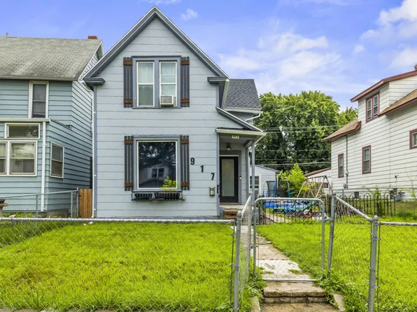 917 Sims Ave, Saint Paul, MN 55106