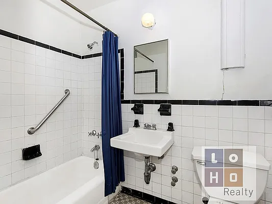 Sold by LoHo Realty | media 10