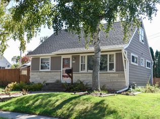 9345 W Melvina St, Milwaukee, WI 53222