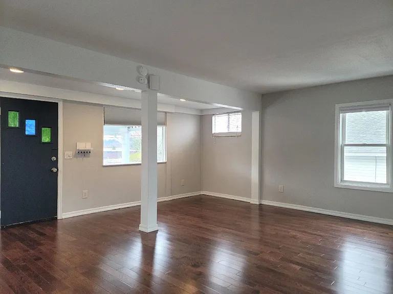 2124 7th Street — Photo 2