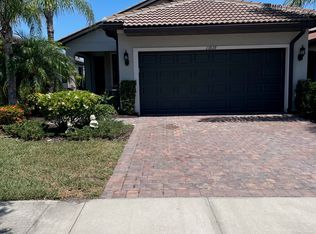 13828 Alafaya St, Venice, FL 34293