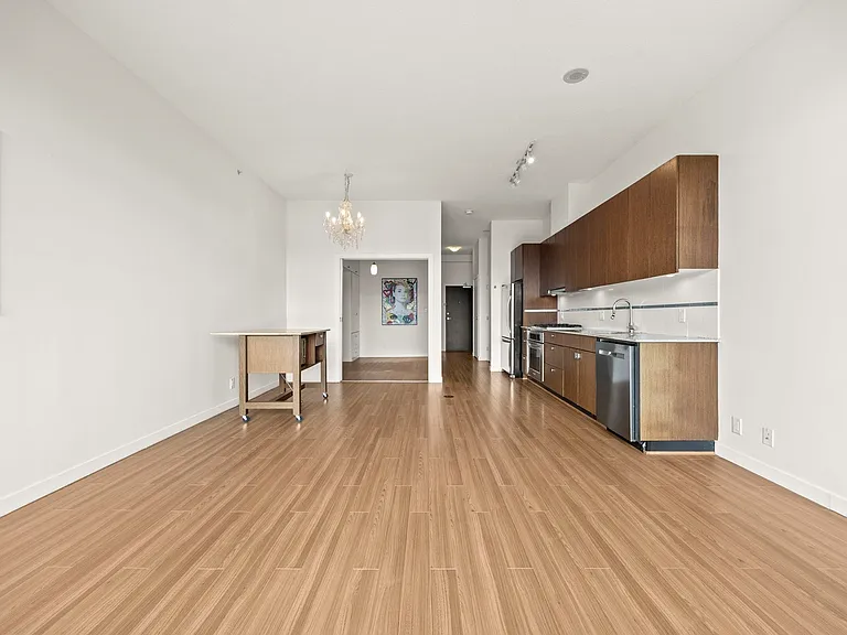 121 Brew St — Photo 9