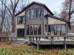 4781 N Shore Dr, Westerville, OH 43082