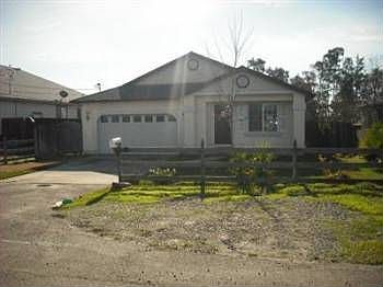 1st image of 670 Hayes Ave