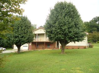 4700 Witty Ln, Hopkinsville, KY 42240