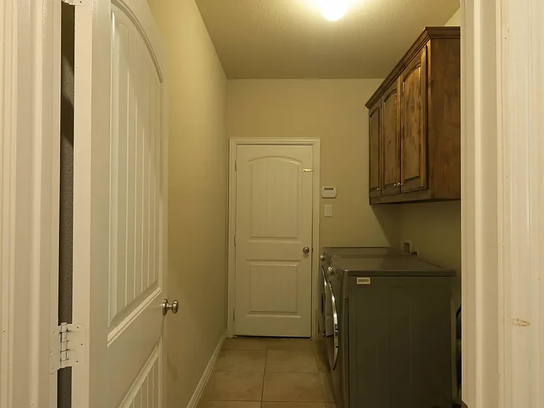 5737 Gracie Ln — Photo 22