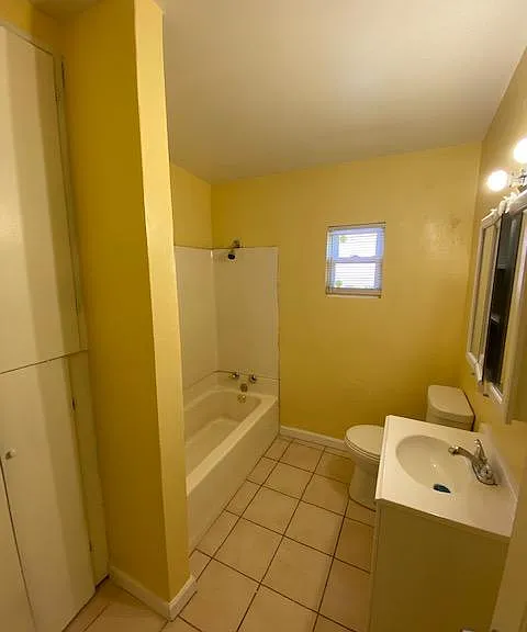 541 S Orange Ave — Photo 7