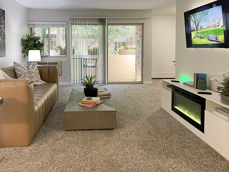 Fieldpointe of Schaumburg — Photo 19