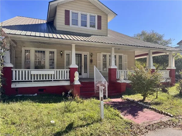 103 N Franklin St, Reidsville, NC 27320