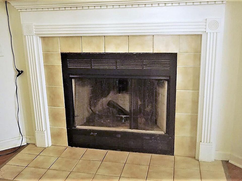 2nd image of 2649 Coronado Rdg