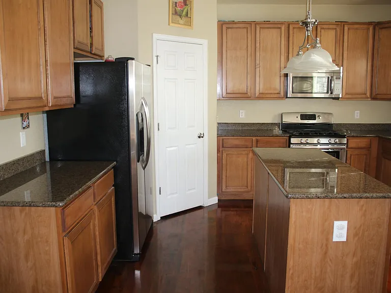 11377 Waldorf Ct — Photo 9