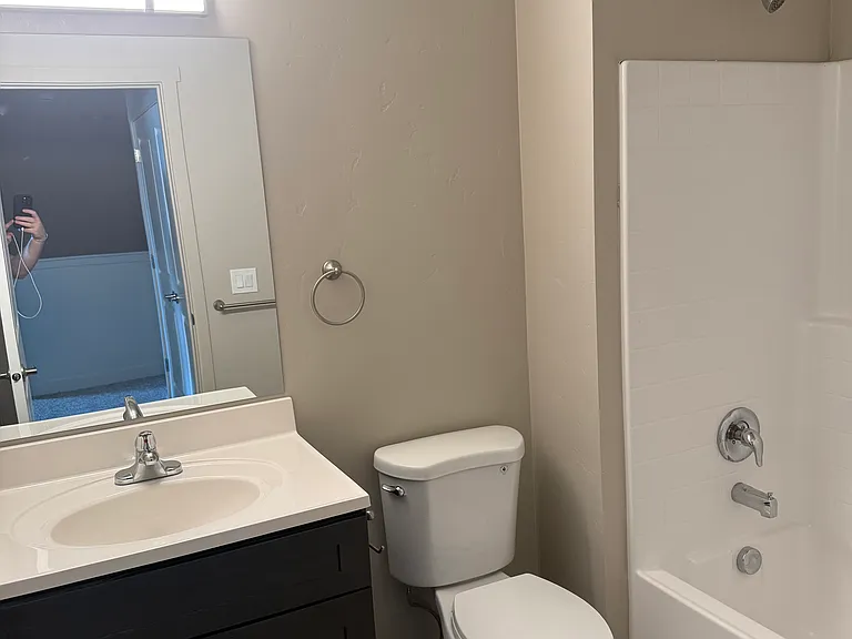 2316 E Locust St #101 — Photo 8