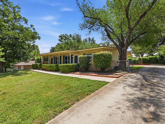4th image of 3220 URBAN CREST DR