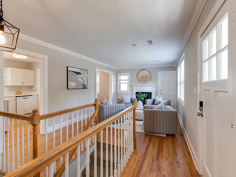 2313 Sunset Pl — Photo 40