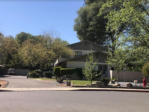 5th image of 2644 Woodridge Ct APT 25