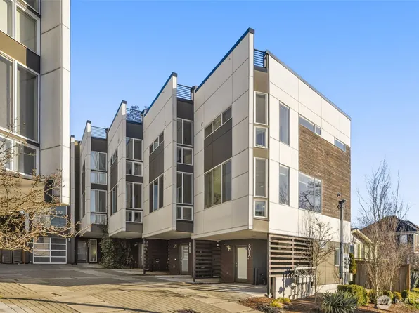 208 16th Avenue #A, Seattle, WA 98122