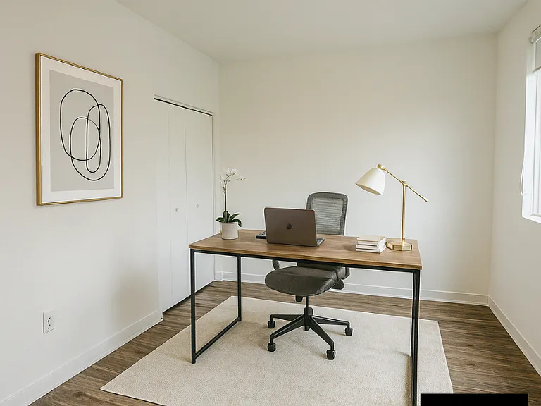 170 NE 158th St #8 — Photo 13