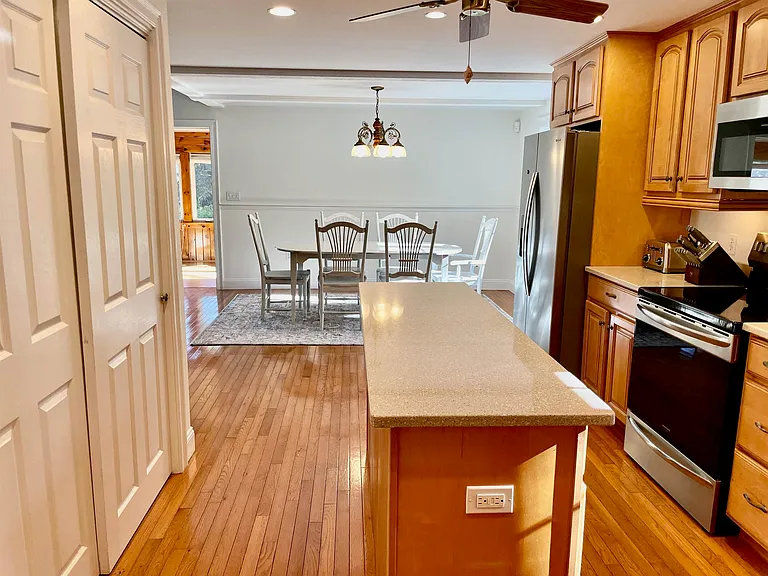 11 Richard Rd — Photo 8