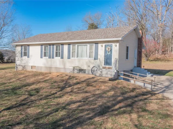 1041 Madison St, Marquand, MO 63655