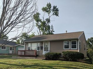 634 41st St NE, Cedar Rapids, IA 52402