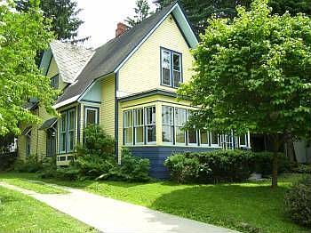 1st image of 118 Jamestown St