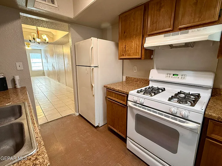 3112 Wayside St #B — Photo 9