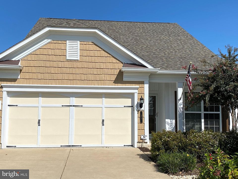 1st image of 21 Ludington Ln