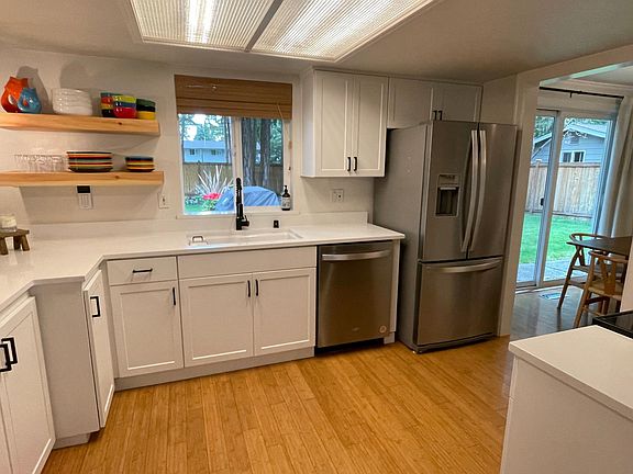 5th image of 14137 105th Ave NE