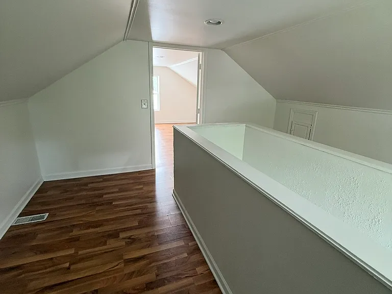 8449 Fisher Ave — Photo 11
