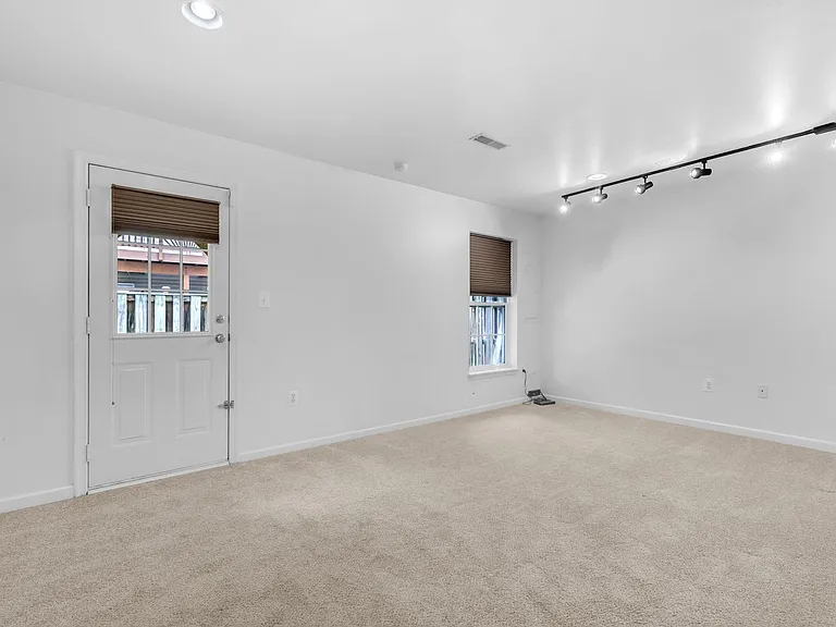5937 Kirkcaldy Ln — Photo 6