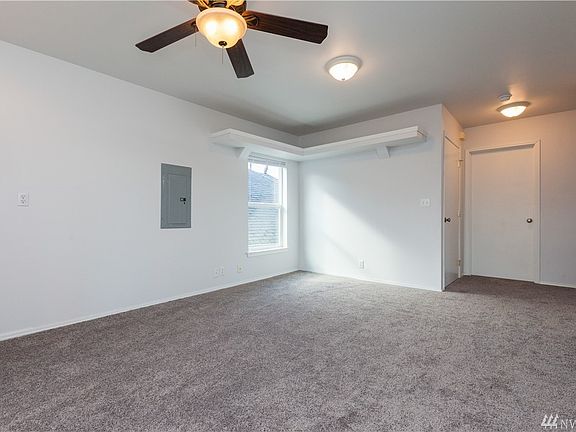 5th image of 927 S Grant Ave #B