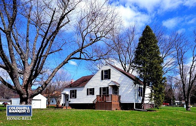 1st image of 391 Oakdale Ave
