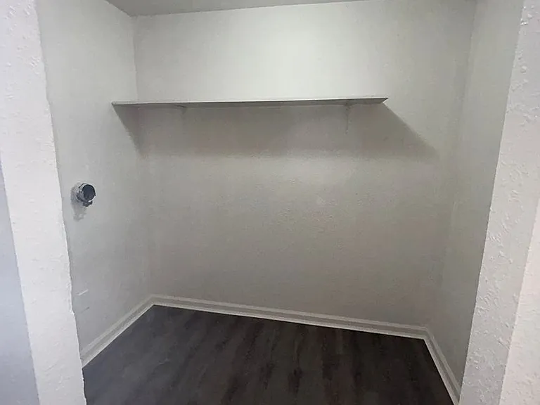 741 Saint Martin Dr — Photo 11