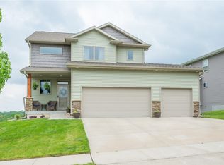 2522 E 48th St, Des Moines, IA 50317