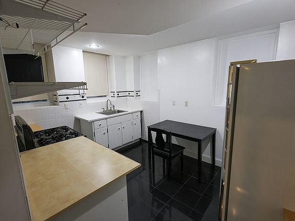 3rd image of 235 Savin Hill Ave #1R