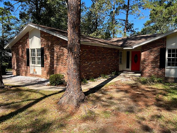 5th image of 2102 Westfield Dr