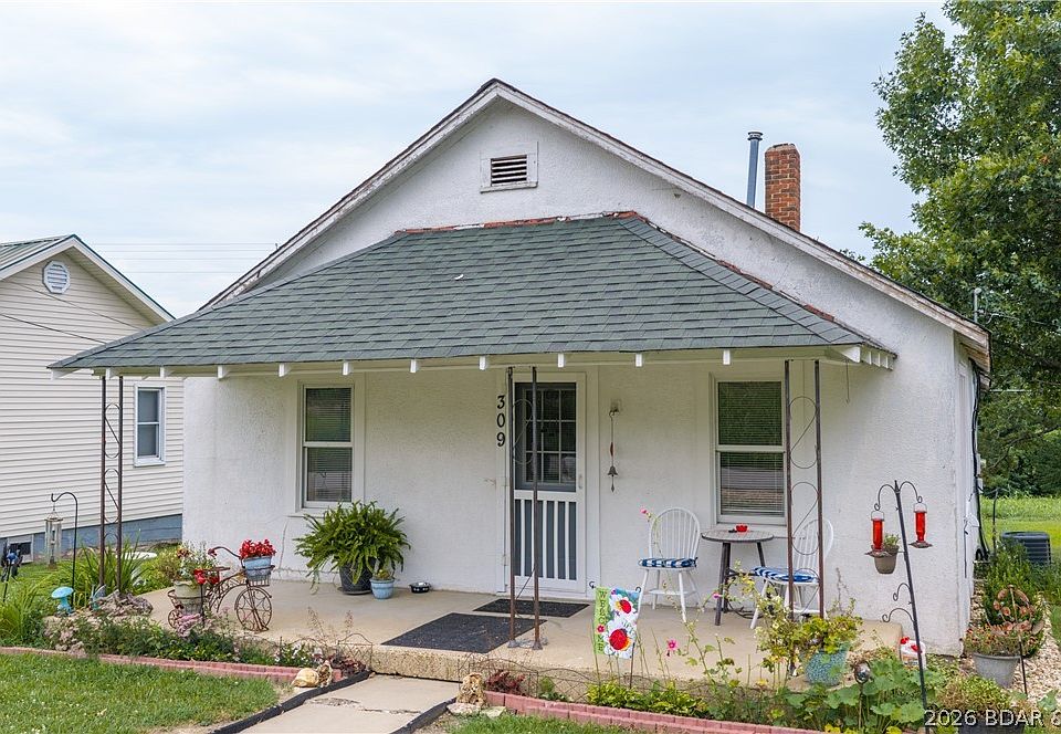 1st image of 309 E Main St