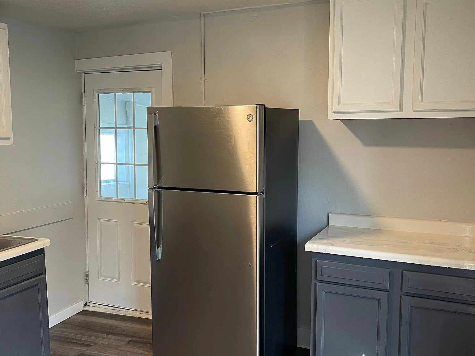 5 bed, 100 sqft, $2,835 — Photo 4