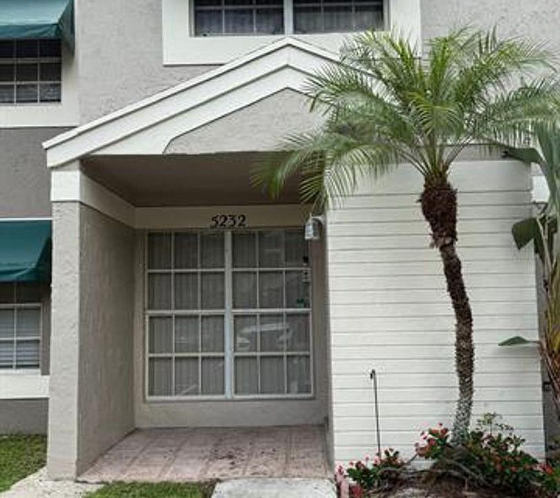 1st image of 5232 SW 122nd Ter #Townhouse 5232