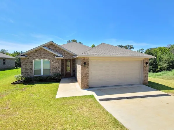 474 Spring Creek Dr, Nacogdoches, TX 75965