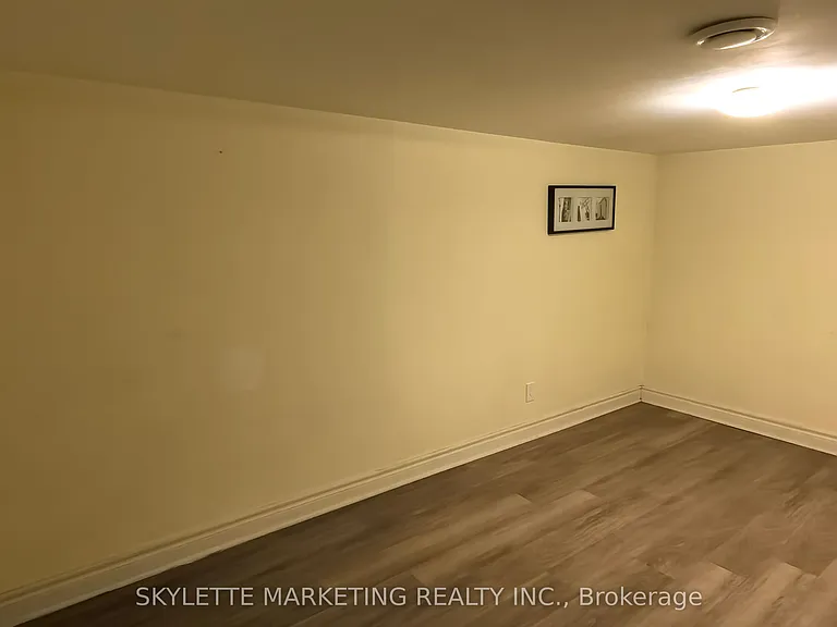 34 Ravenscroft Cir #BASEMENT — Photo 13