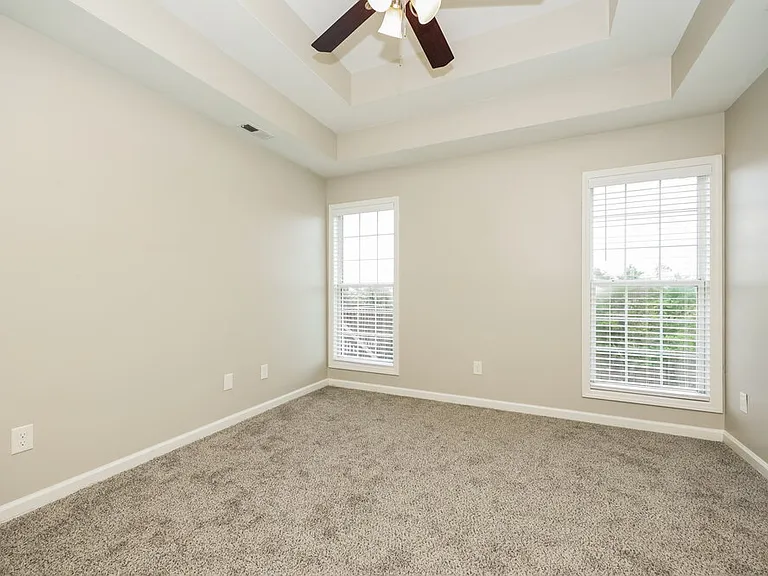 2945 Hearthside Dr — Photo 10