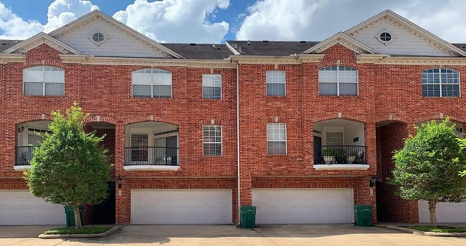 2 bed, 2.5 bath, 1740 sqft, $2,600 — Photo 1