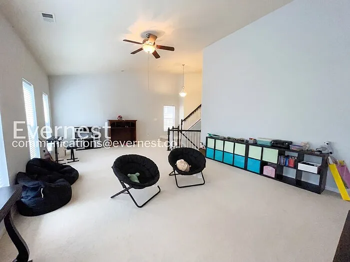 8353 Middle Ruddings Dr — Photo 15