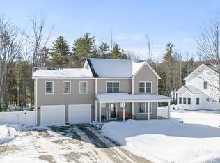 4 Hayfield Ln, Windham, ME 04062