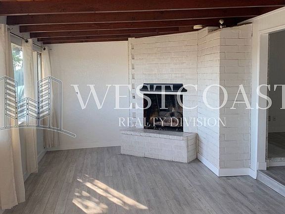 4th image of 9523 Yolanda Ave
